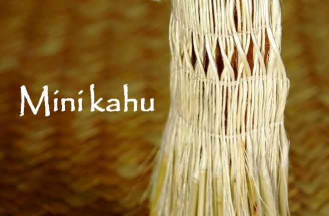 AllFlax - contemporary flax weaving: mini kahu